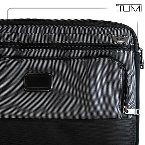 Tumi Alpha 2 Large Laptop Sleeve Cover Gray/Black - Picture 1 of 4
